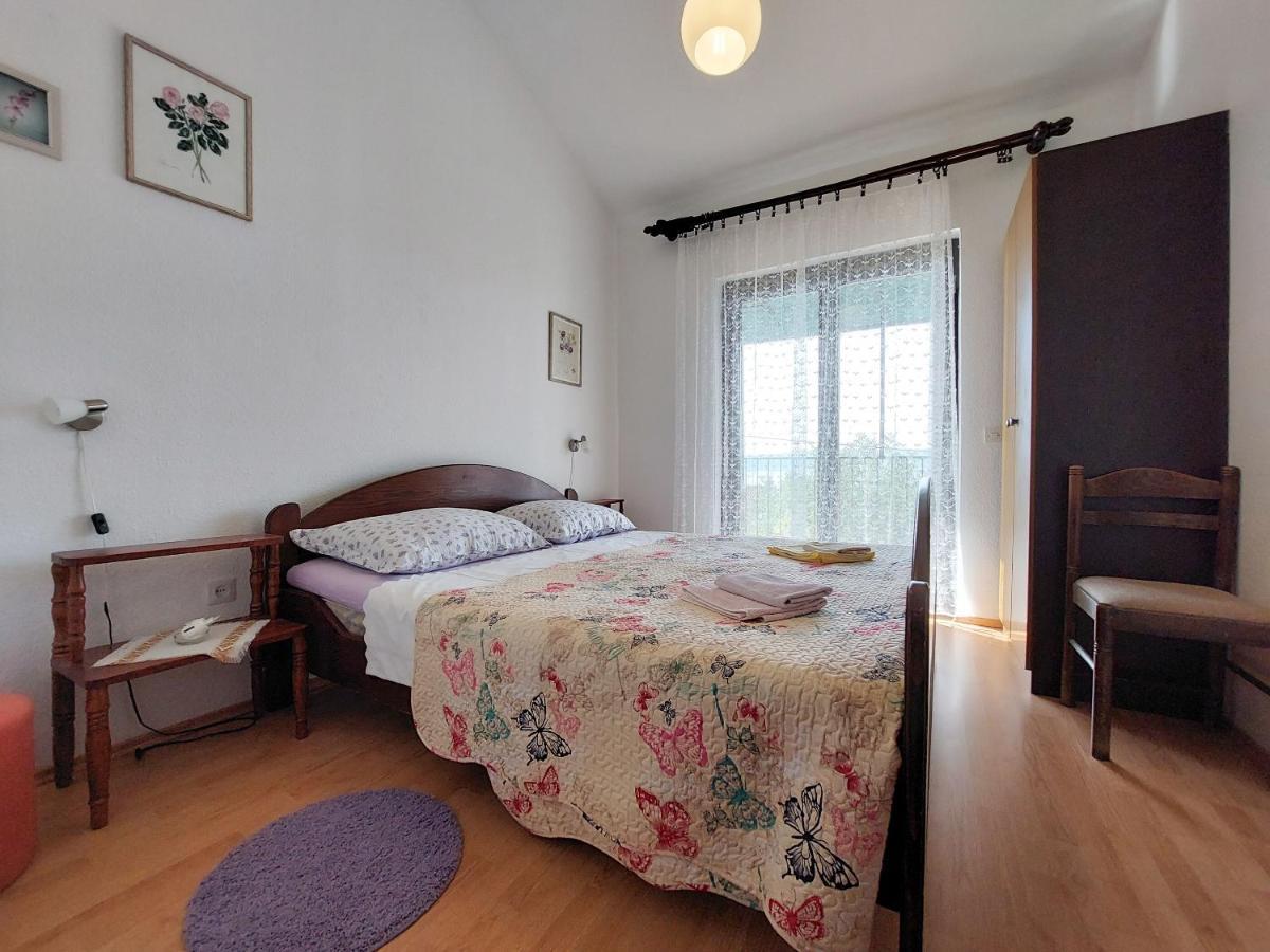 Apartments Vilim Pinezići Εξωτερικό φωτογραφία