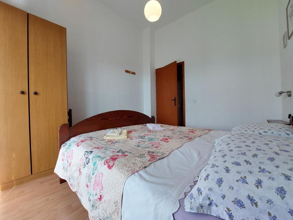 Apartments Vilim Pinezići Εξωτερικό φωτογραφία