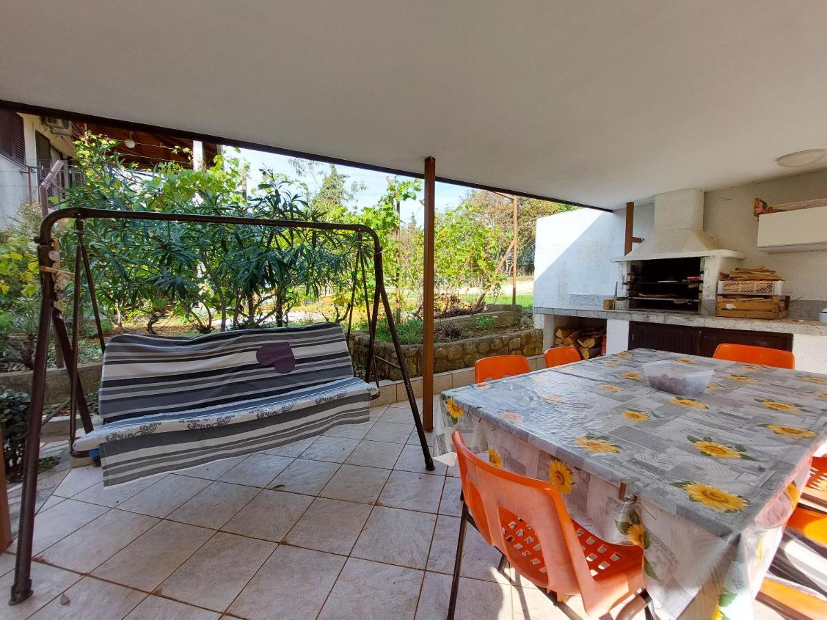 Apartments Vilim Pinezići Εξωτερικό φωτογραφία