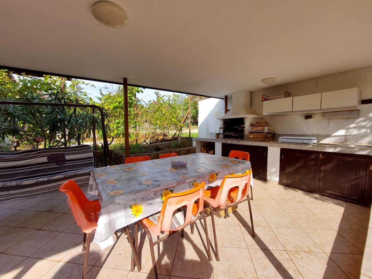 Apartments Vilim Pinezići Εξωτερικό φωτογραφία