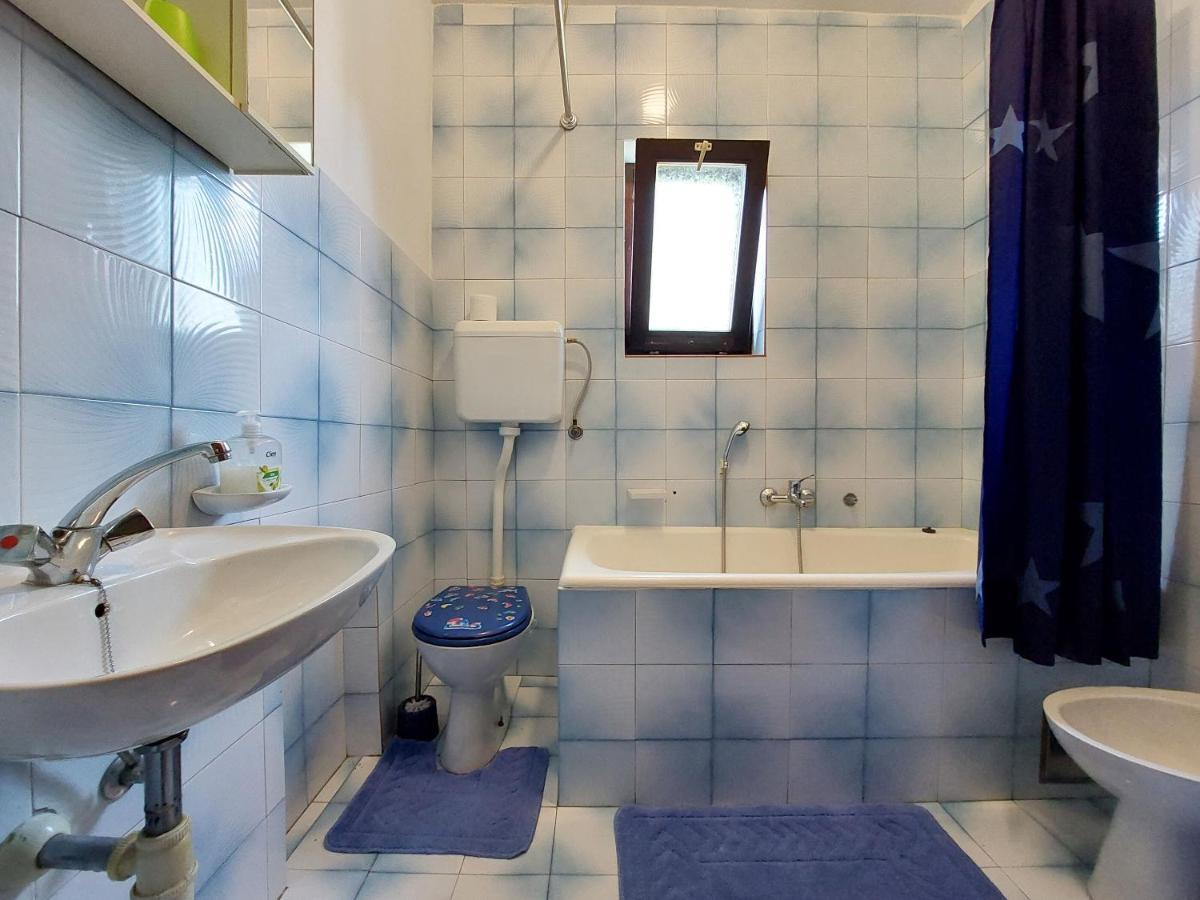 Apartments Vilim Pinezići Εξωτερικό φωτογραφία