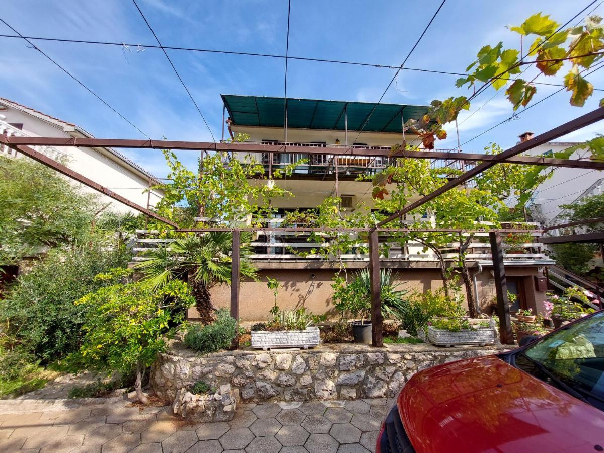 Apartments Vilim Pinezići Εξωτερικό φωτογραφία